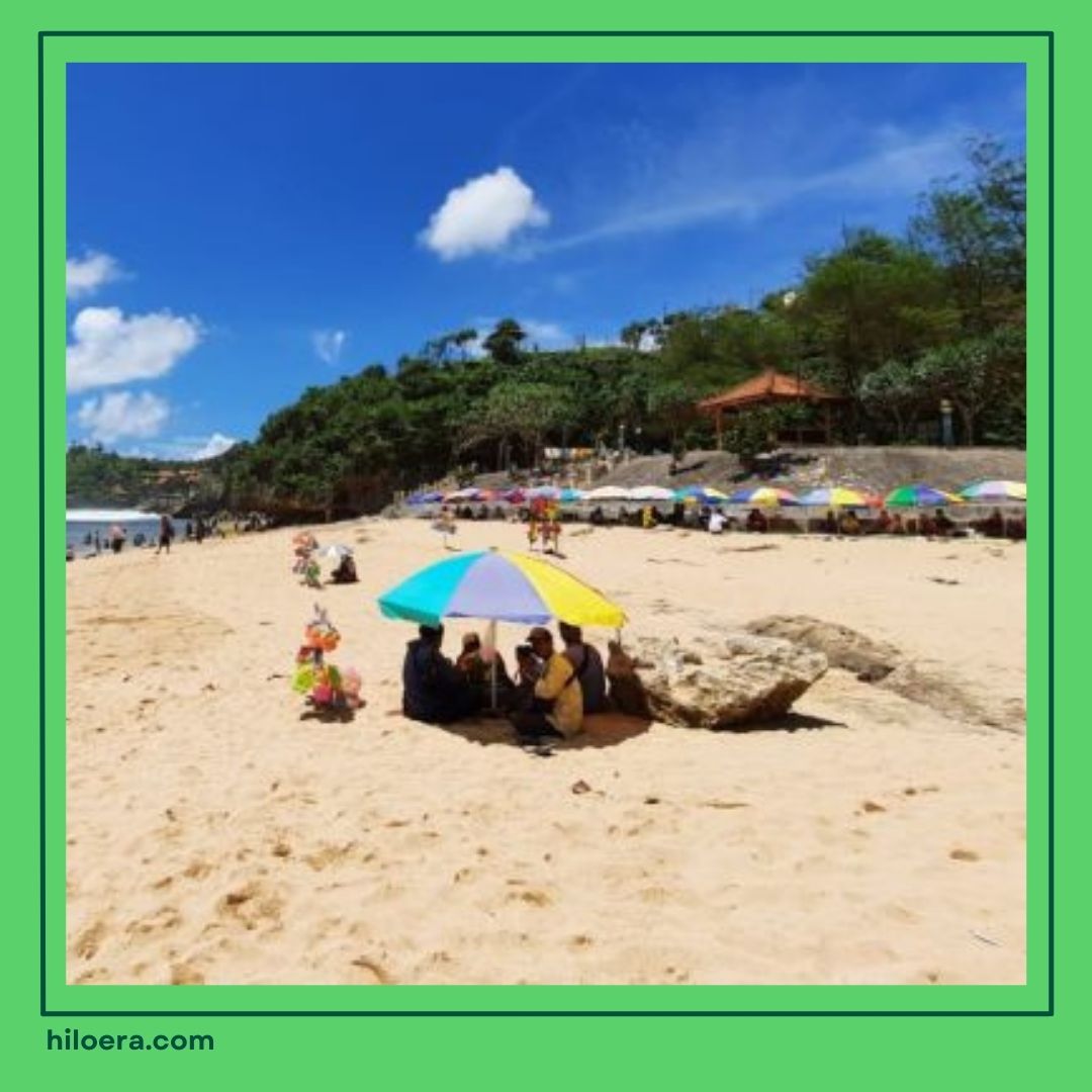 Pantai Pasir Putih Gunung Kidul
